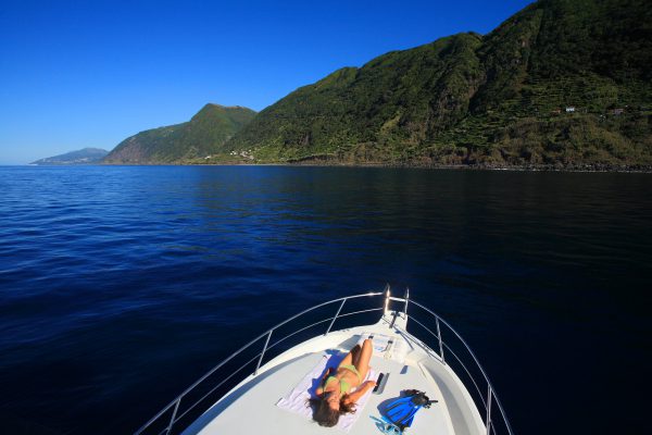 Passeios de Barco - Atividades Ilha de São Jorge Açores